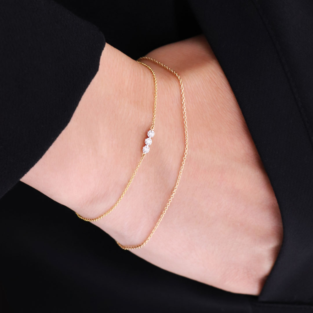 Redline Jewerly - Nois Coeur - String Bracelet For Women with 0.05ct Round  Diamond in Silver Bezel Setting - Redline