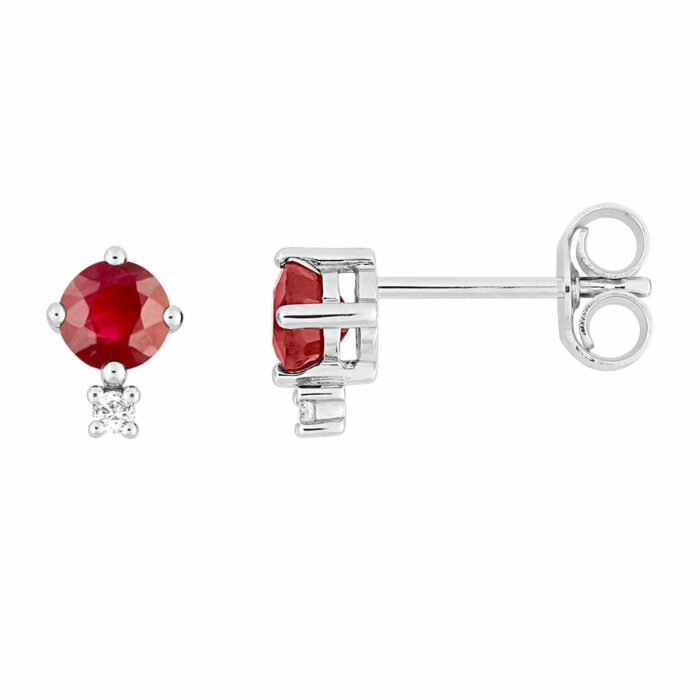 clous d'oreilles rubis